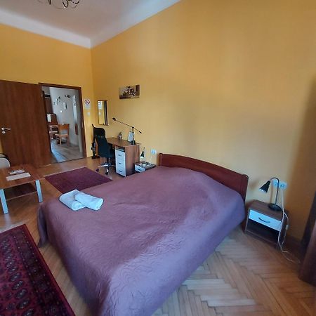 Cute Apartment Close To The Center Budapest Luaran gambar