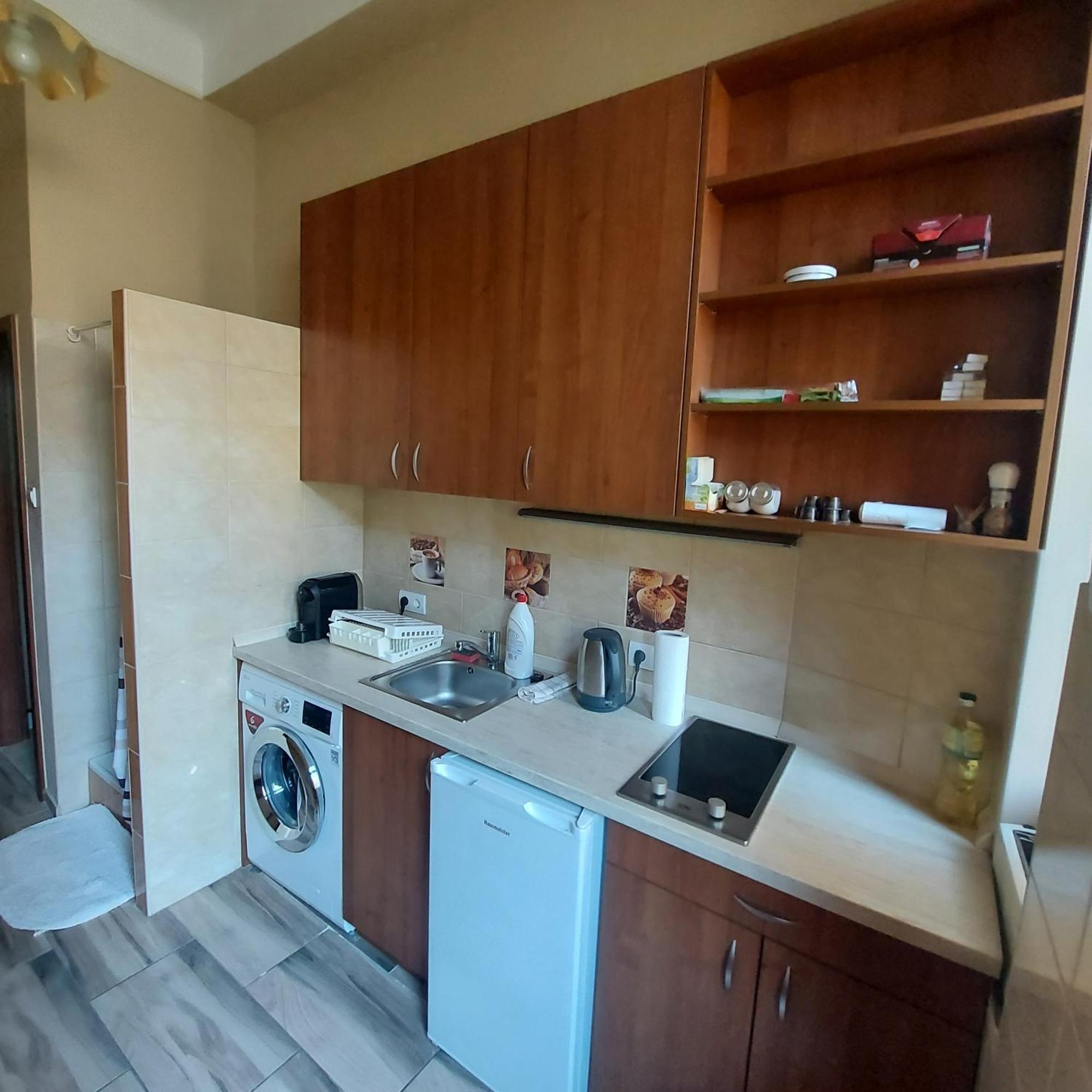 Cute Apartment Close To The Center Budapest Luaran gambar