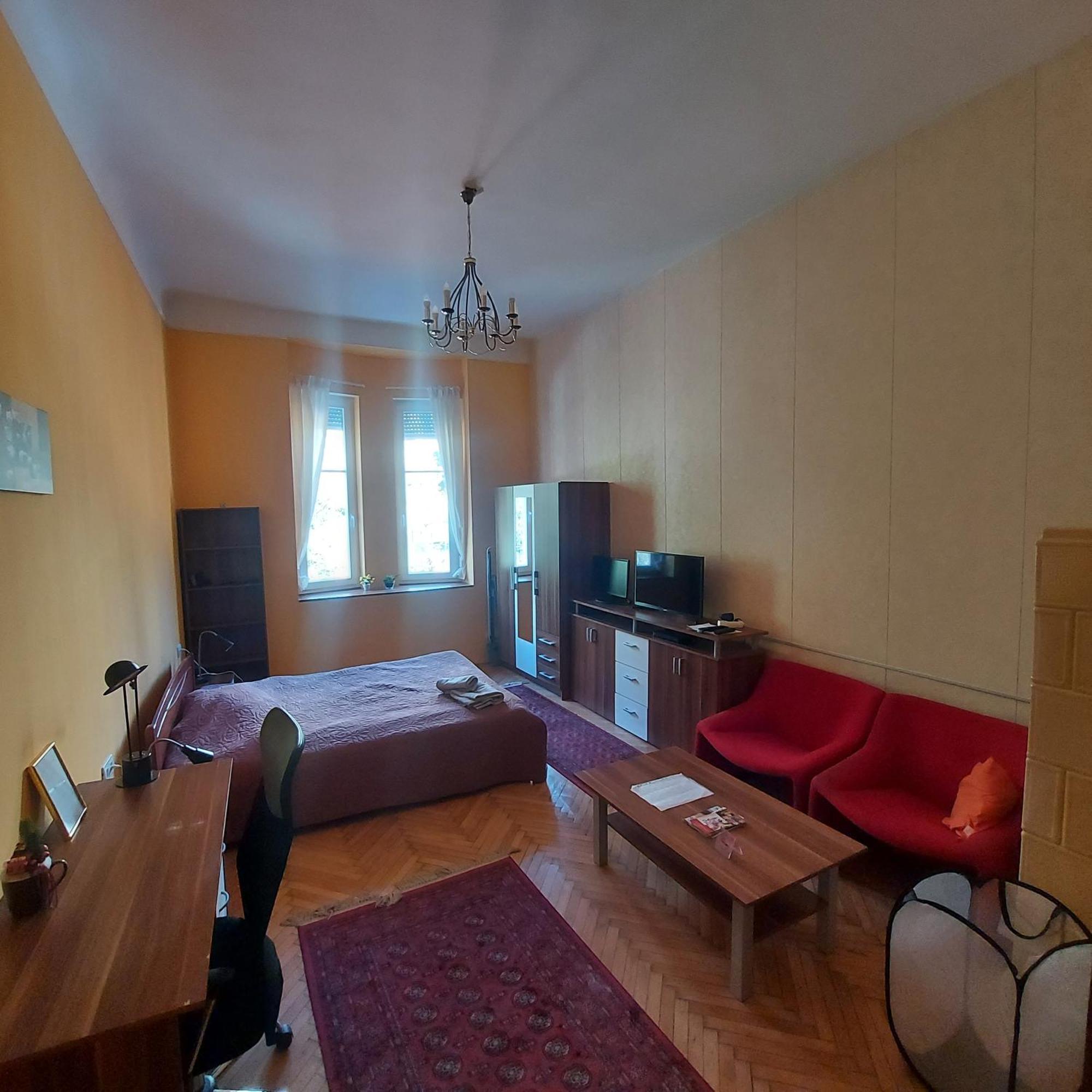 Cute Apartment Close To The Center Budapest Luaran gambar